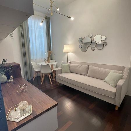 Bilocale Di Prestigio: Milano Centro Lägenhet Exteriör bild