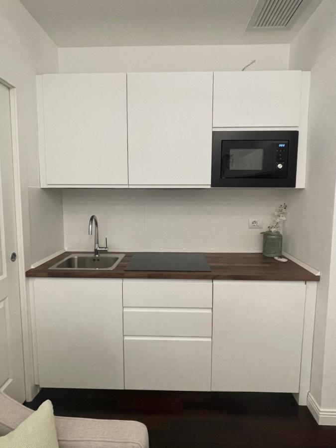Bilocale Di Prestigio: Milano Centro Lägenhet Exteriör bild