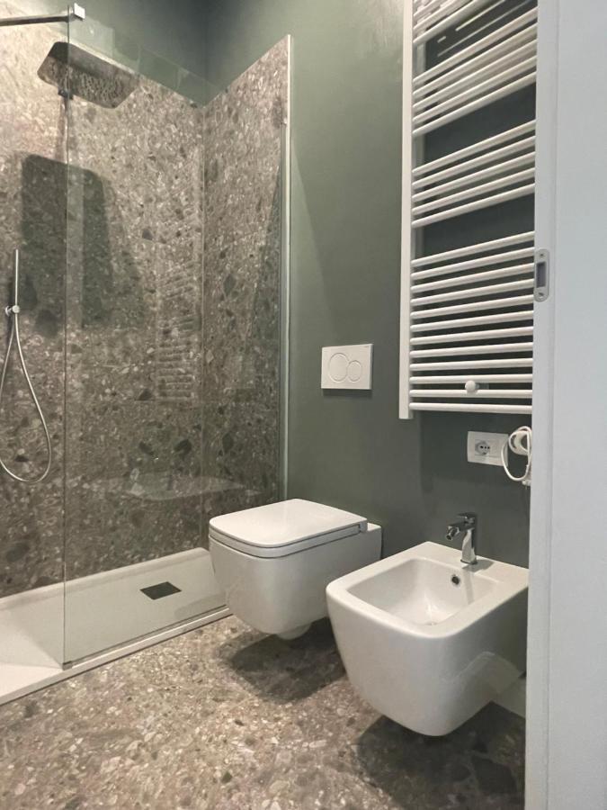 Bilocale Di Prestigio: Milano Centro Lägenhet Exteriör bild